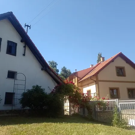 2 - Cely Dum * Dunice